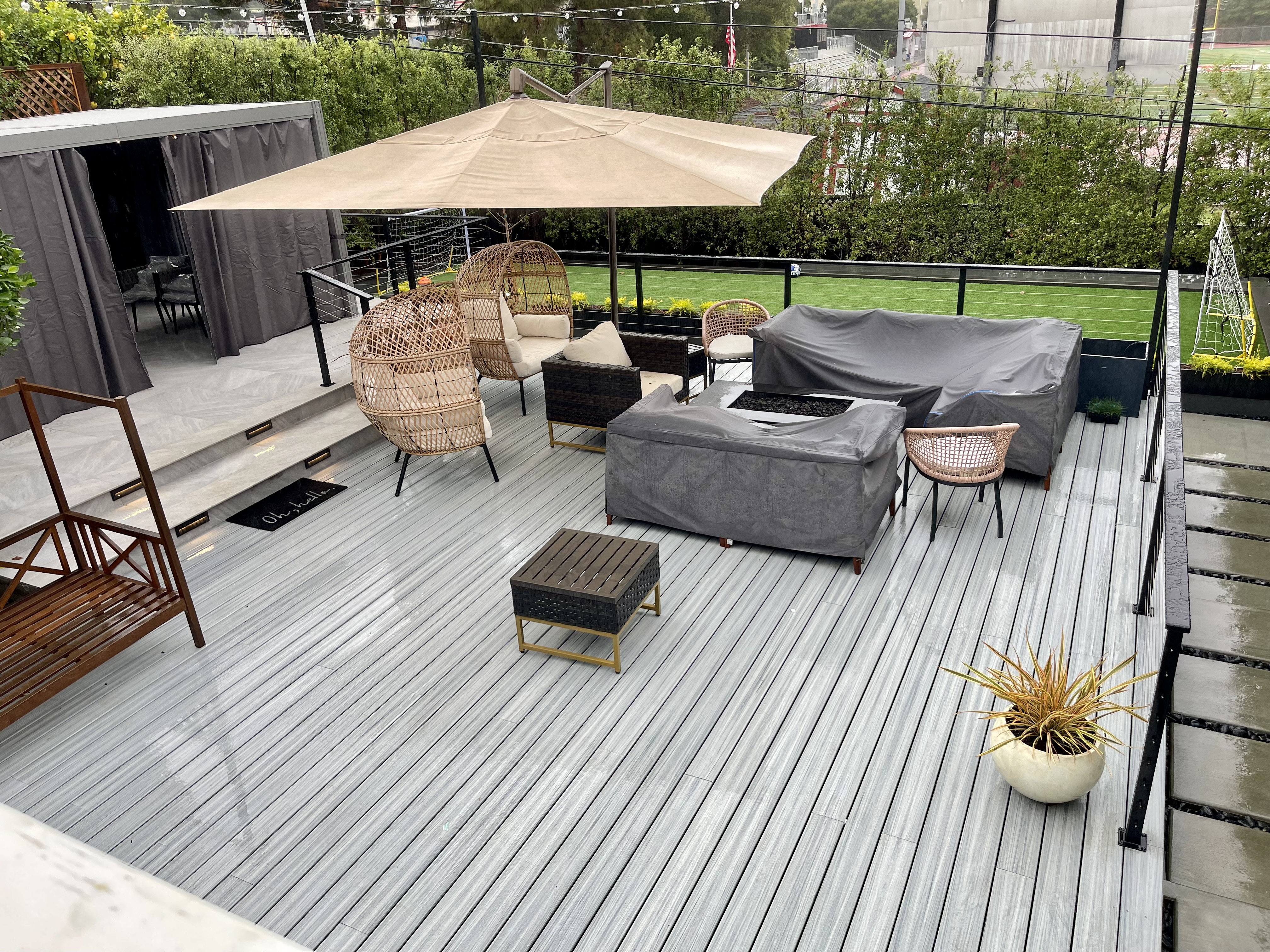 Paver patio with decorative pattern